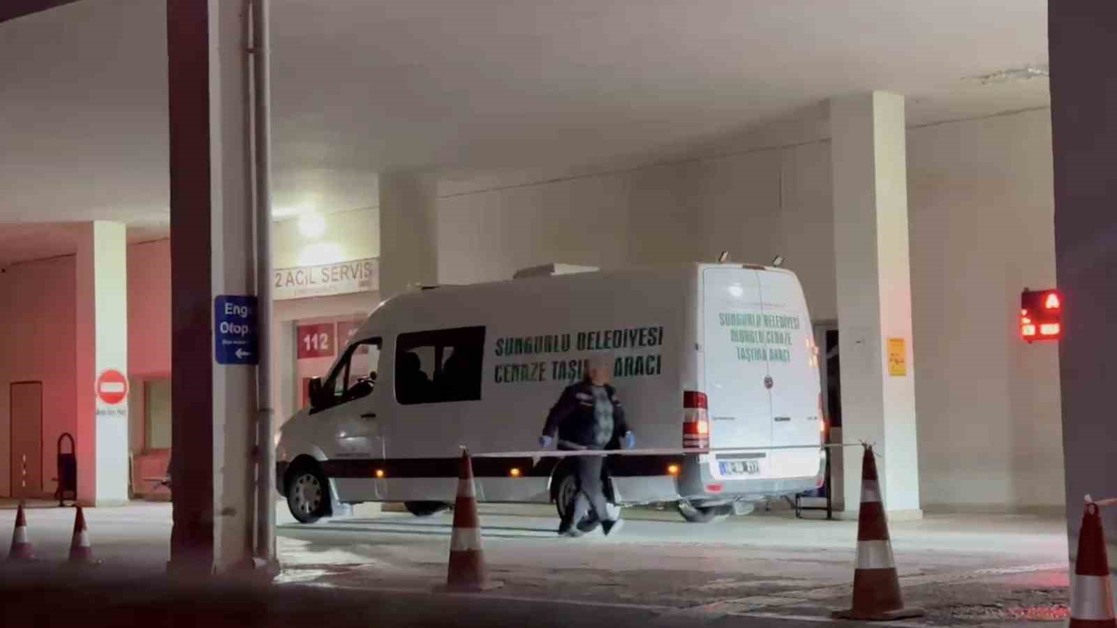 Haber alınamayan yaşlı kadın evinde ölü bulundu
