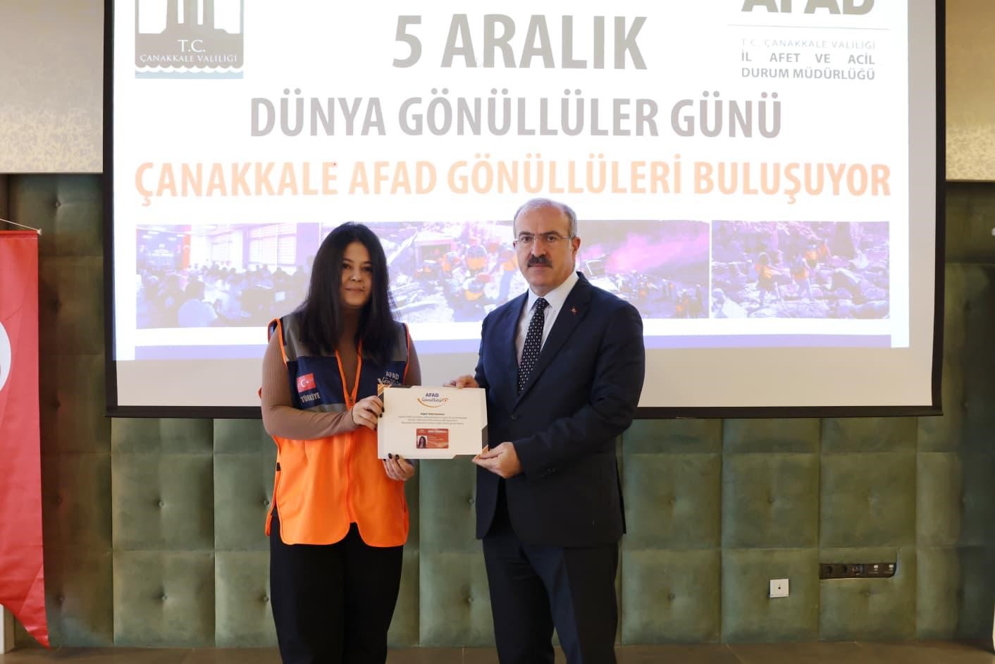 Çanakkale’de AFAD gönüllülerine kimlik kartları teslim edildi
