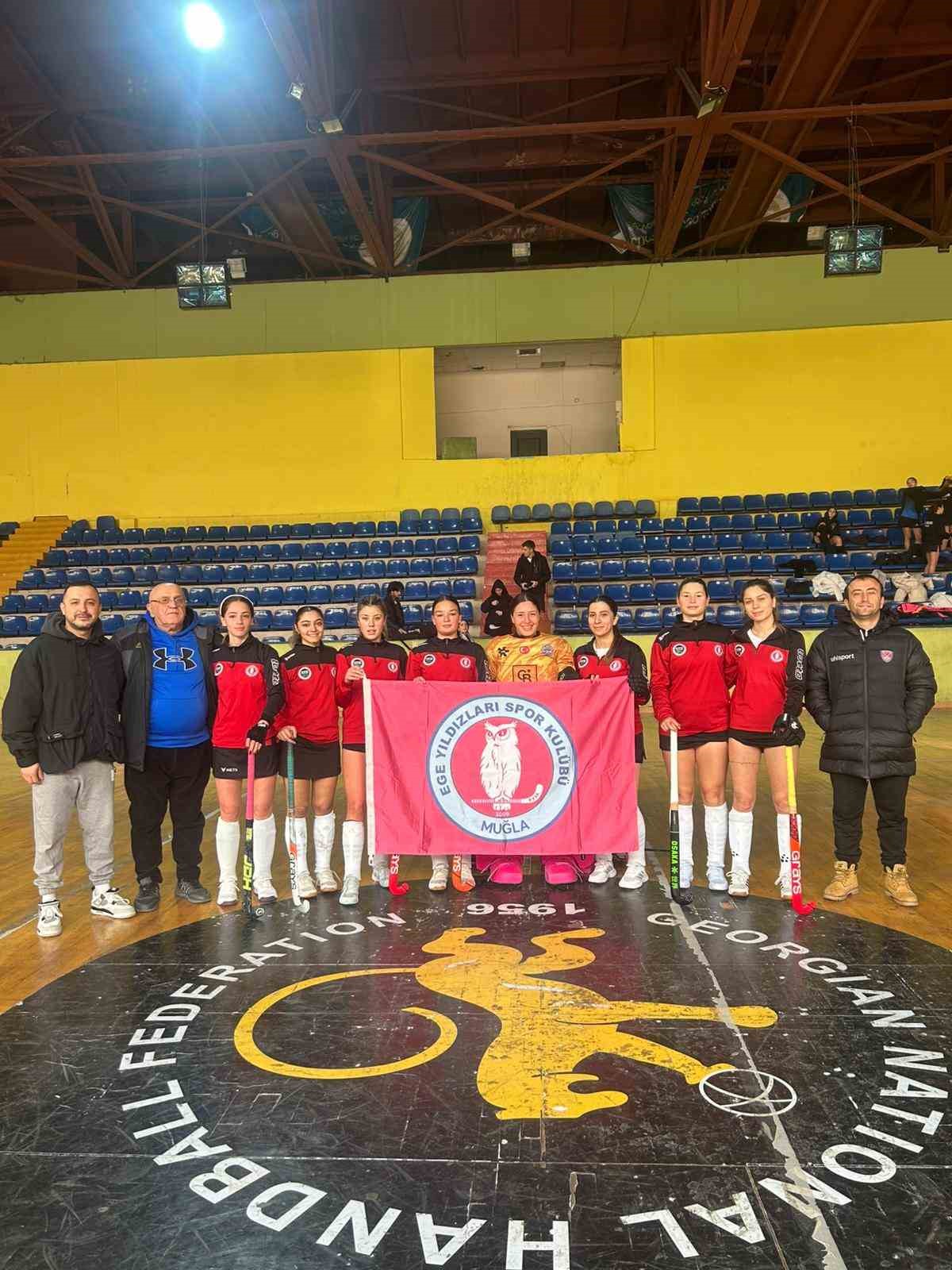 Ege Yıldızları Hokey takımı Tiflis Kupası&rsquo;nı Muğla&rsquo;ya getirdi
