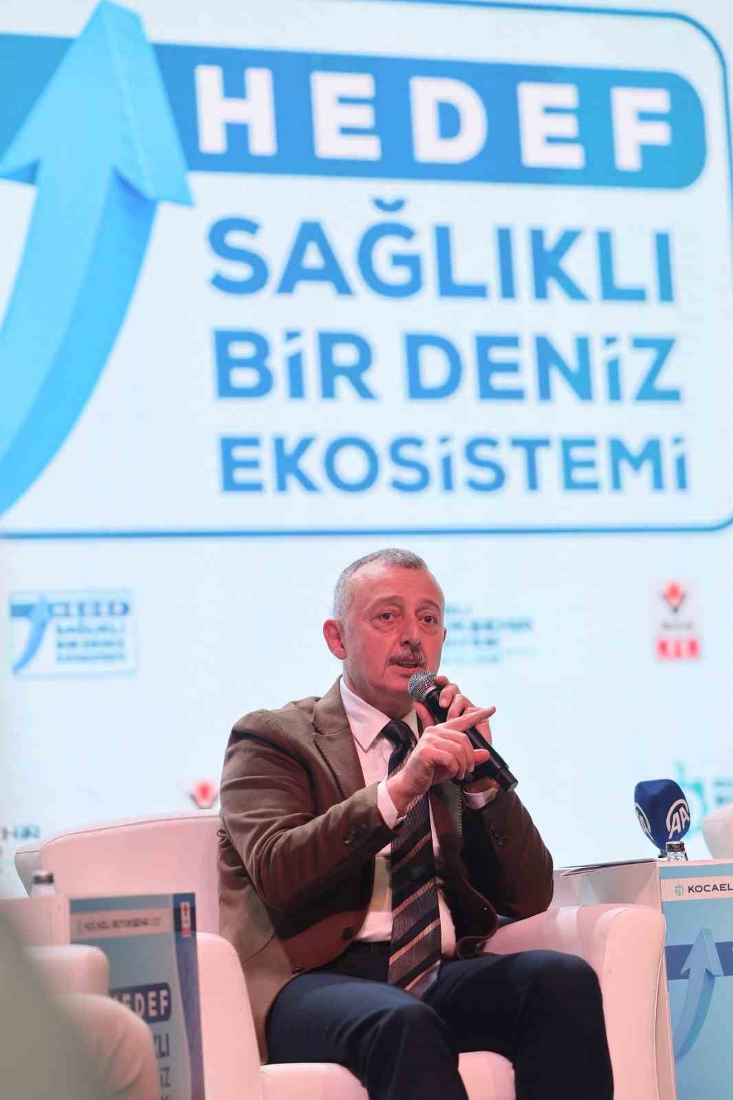 Başkan B&uuml;y&uuml;kakın: "Marmara Denizi&rsquo;ne her g&uuml;n 4.5 milyon metrek&uuml;p kanalizasyon atığı bırakılıyor"
