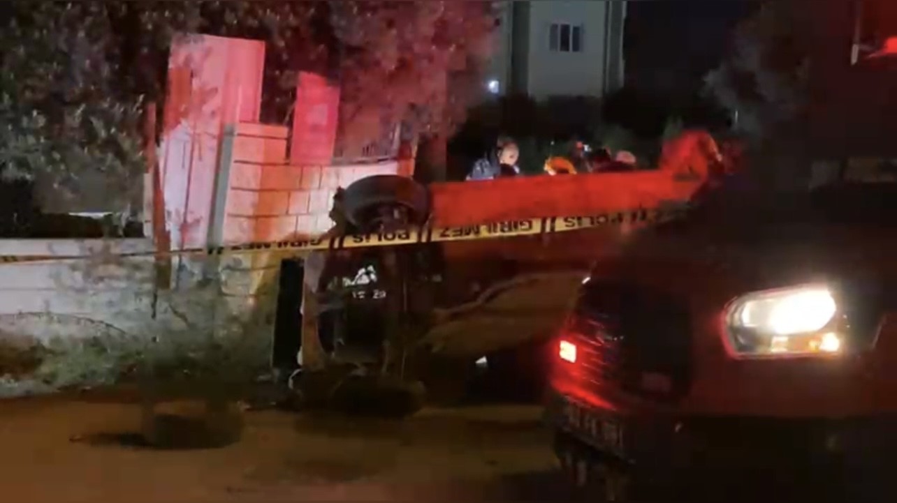 Osmaniye&rsquo;de 2 kişinin hayatını kaybettiği kaza g&ouml;r&uuml;nt&uuml;lendi
