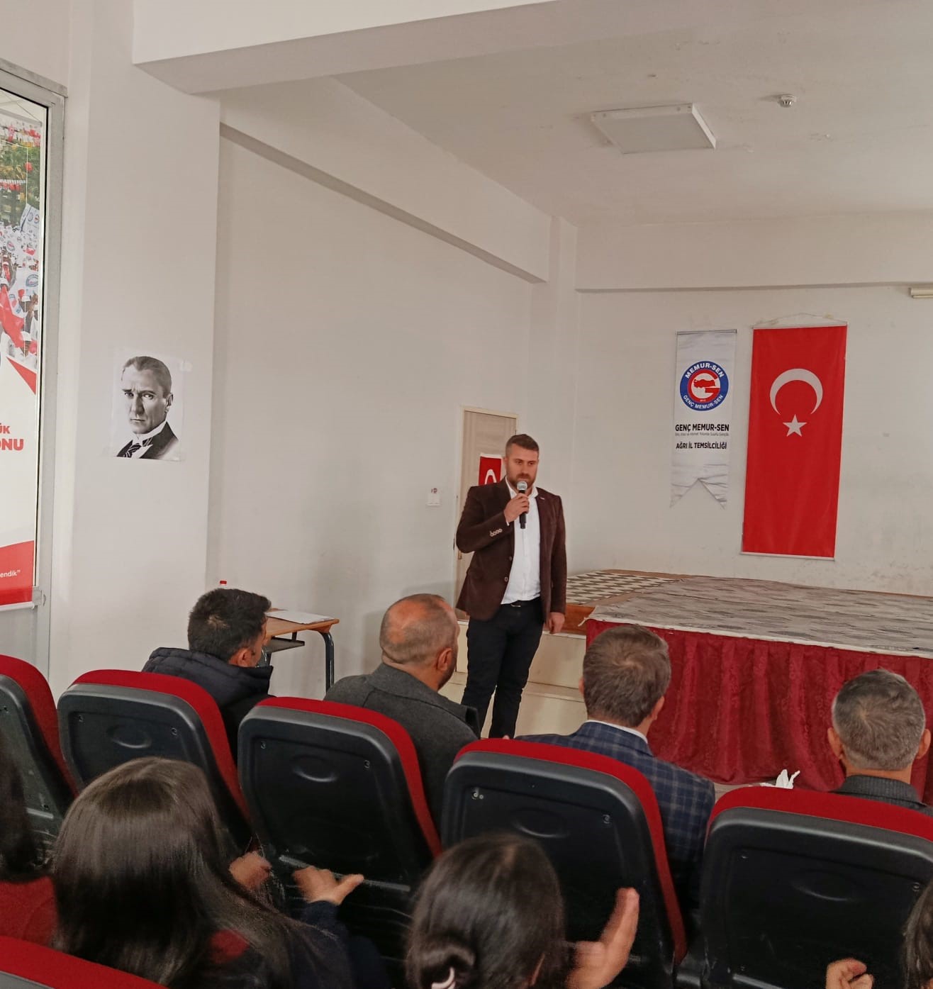 Patnos&rsquo;ta "Bir bilenle bilge nesil" projesi başladı
