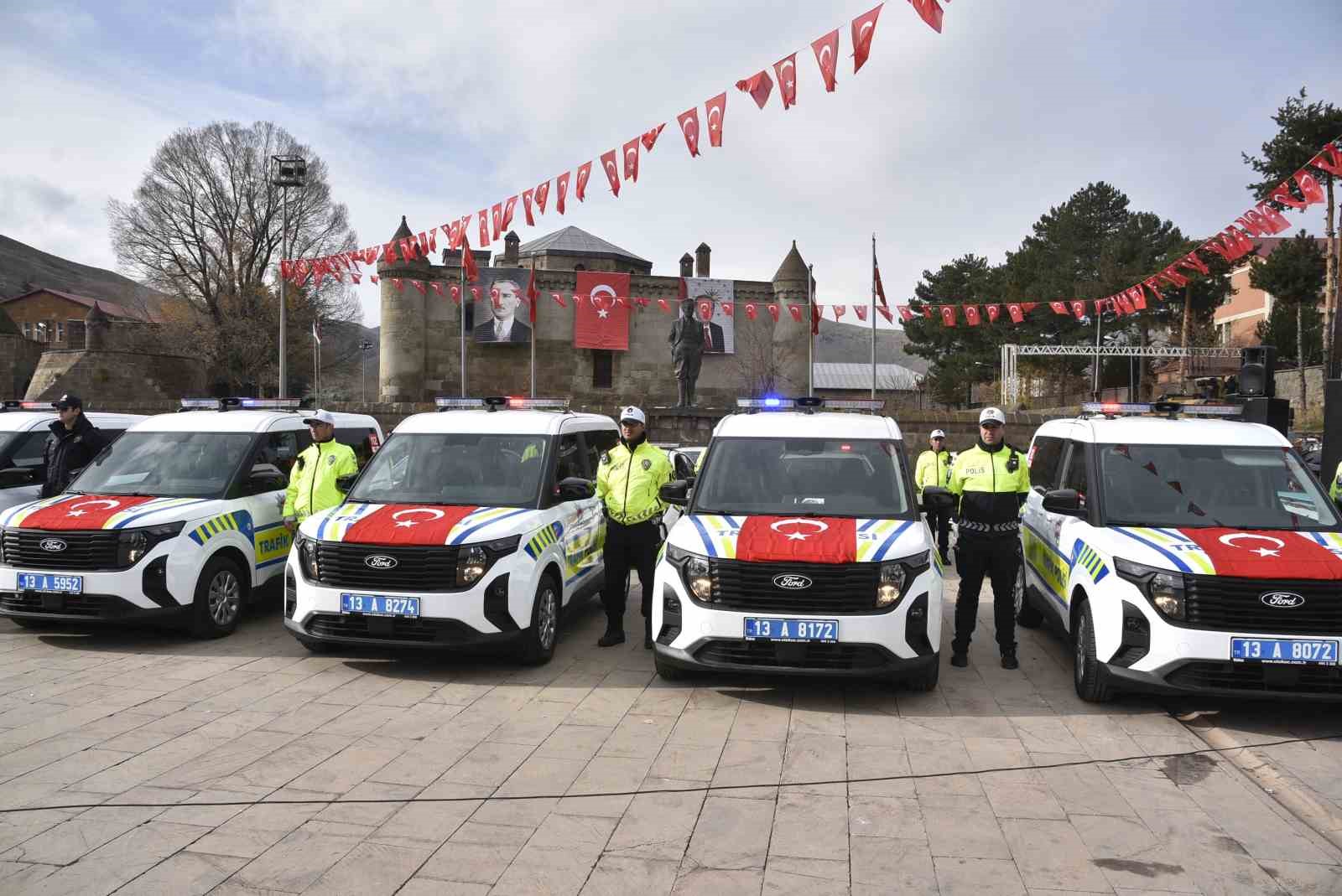 Bitlis’te güvenlik güçlerinin araç filosu güçlendirildi