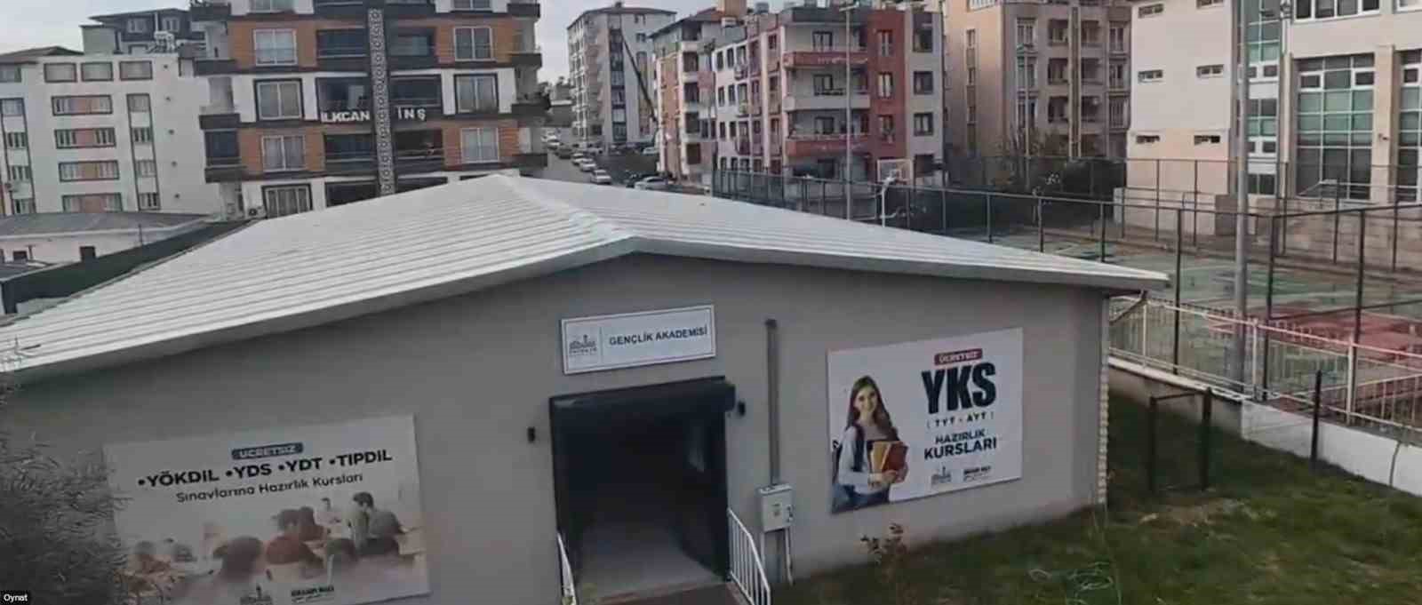 Antakya&rsquo;da gen&ccedil;lik akademisi &ouml;ğrencileri geleceğe hazırlıyor
