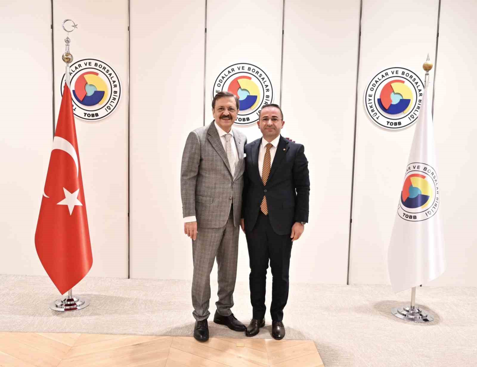 Başkan Güngör, başkan Hisarcıklıoğlu’na dosya sundu
