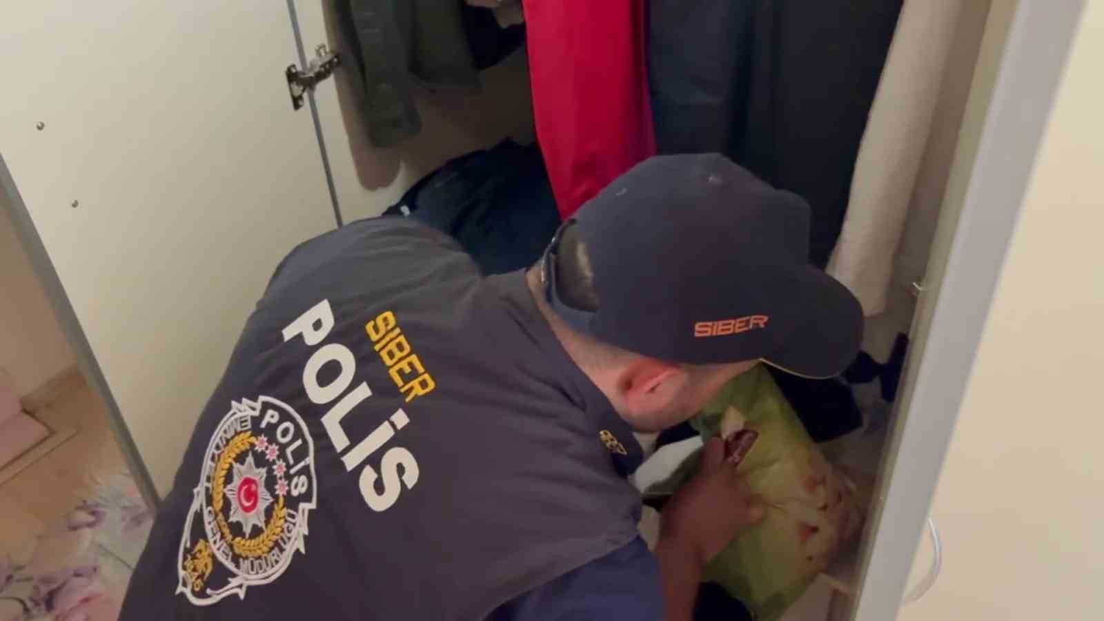 Sakarya merkezli 8 ilde siber dolandırıcılara operasyon: 14 tutuklama