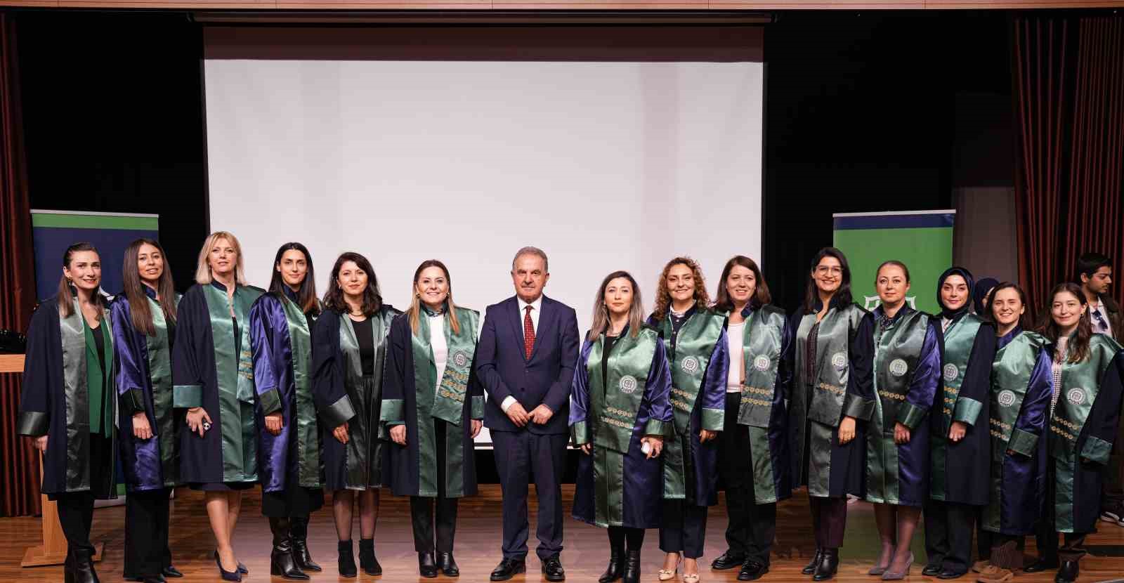 Geleceğin sağlıkçıları beyaz önlüklerini giydi