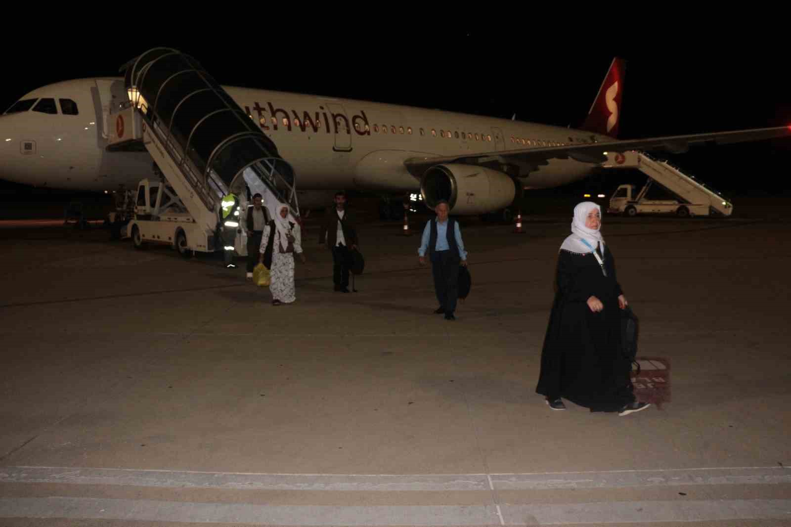 Suudi Arabistan’dan Şırnak’a ilk uçak seferi gerçekleşti