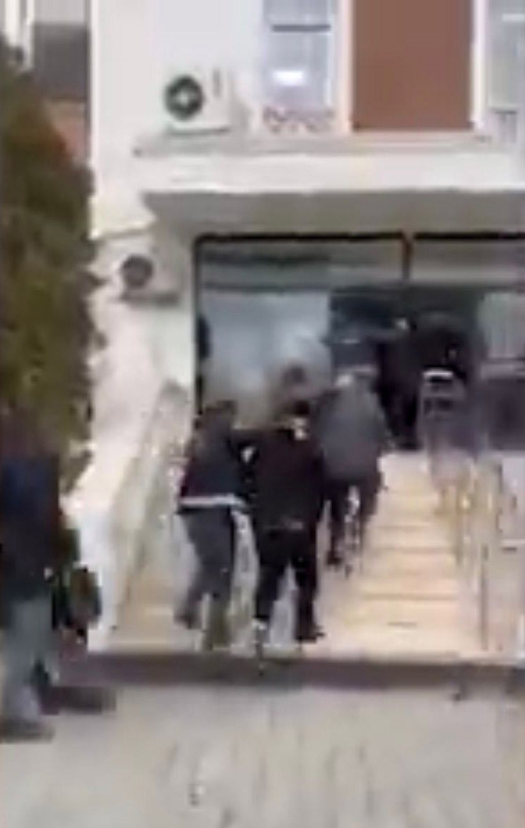 Elazığ’da yaklaşık 2 kilo metamfetamin ele geçirildi: 4 şüpheli tutuklandı