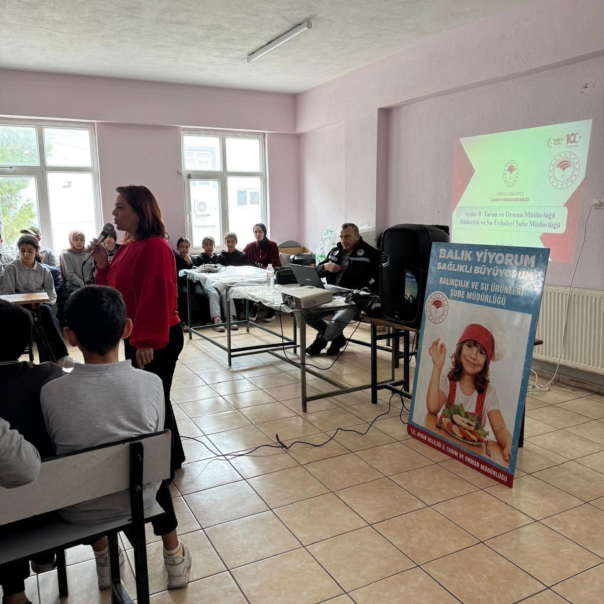Öğrencilere balık ve deniz ürünleri tanıtıldı