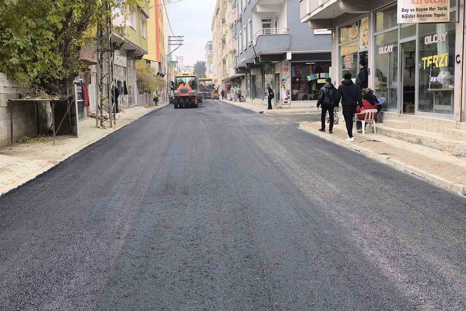 Araban’da asfalt çalışmaları aralıksız devam ediyor