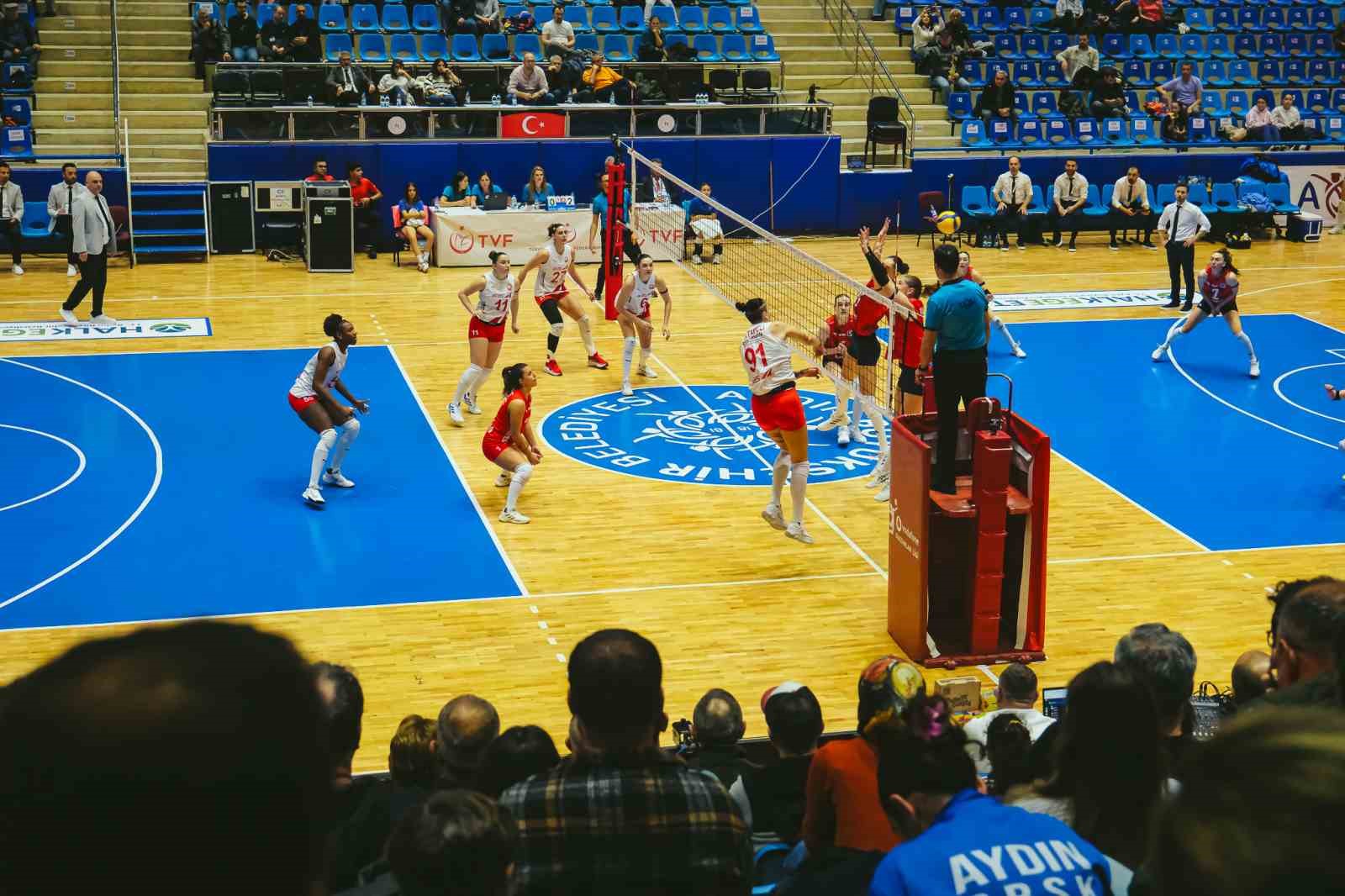 Sultanlar Ligi: Aydın Büyükşehir Belediyespor: 0 - Aras Kargo SK: 3
