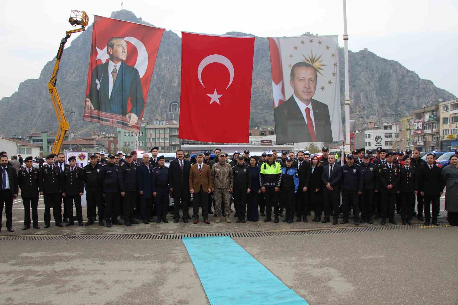 Amasya’da emniyet ve jandarma teşkilatına 71 yeni araç
