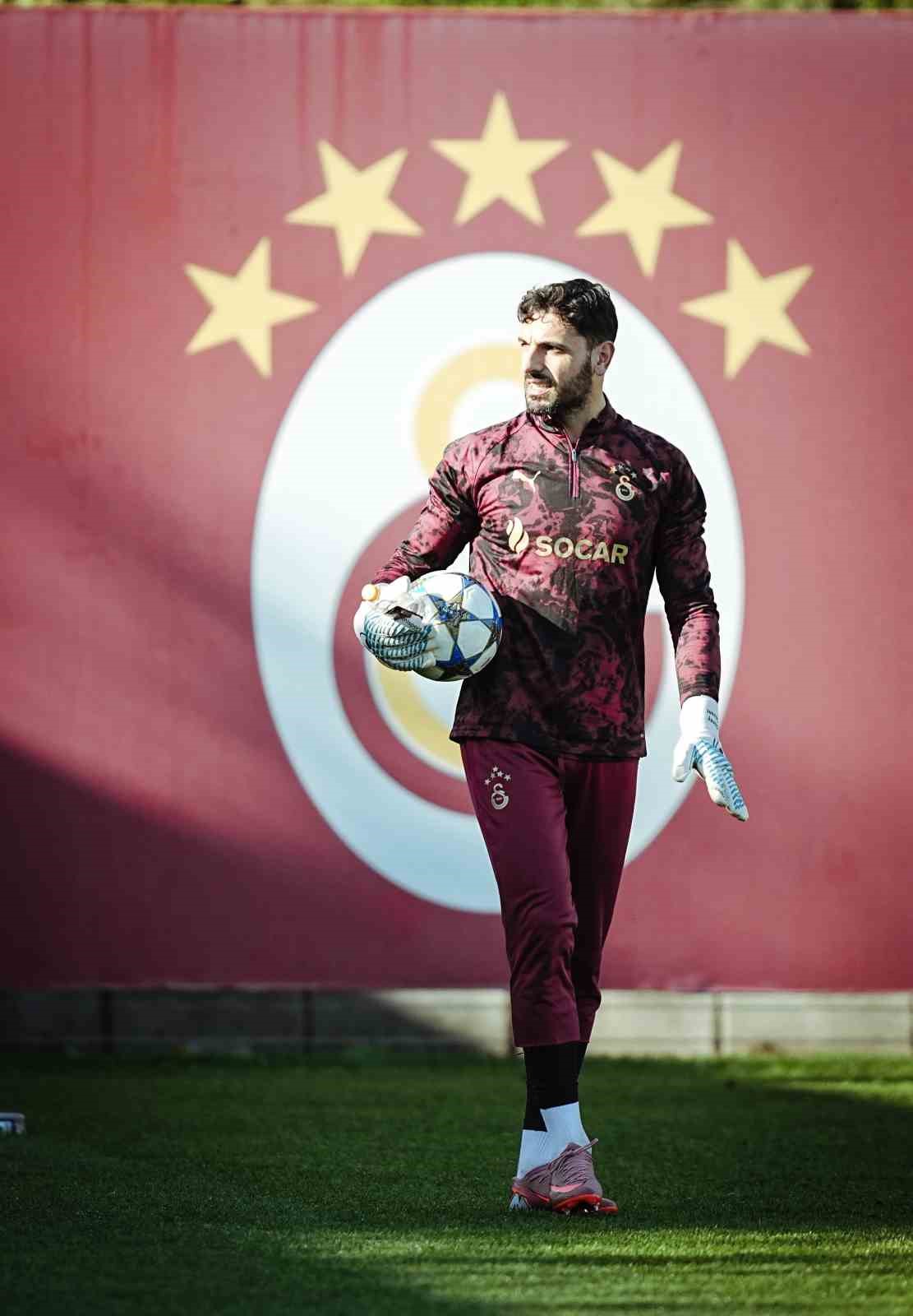 Galatasaray, Monaco maçı hazırlıklarına başladı
