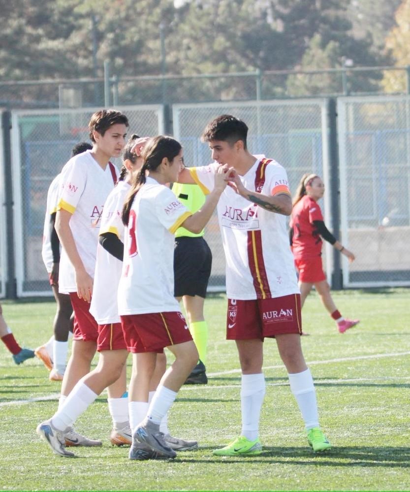 Kadınlar 1.Lig&rsquo;de namağluplar karşılaşacak

