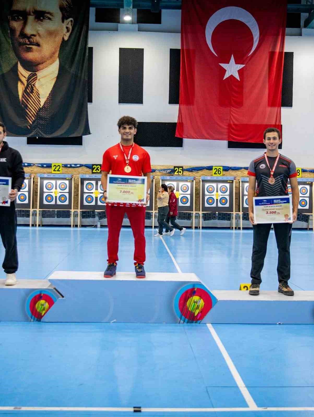 Kutay Tek hedefi 12&rsquo;den vurdu
