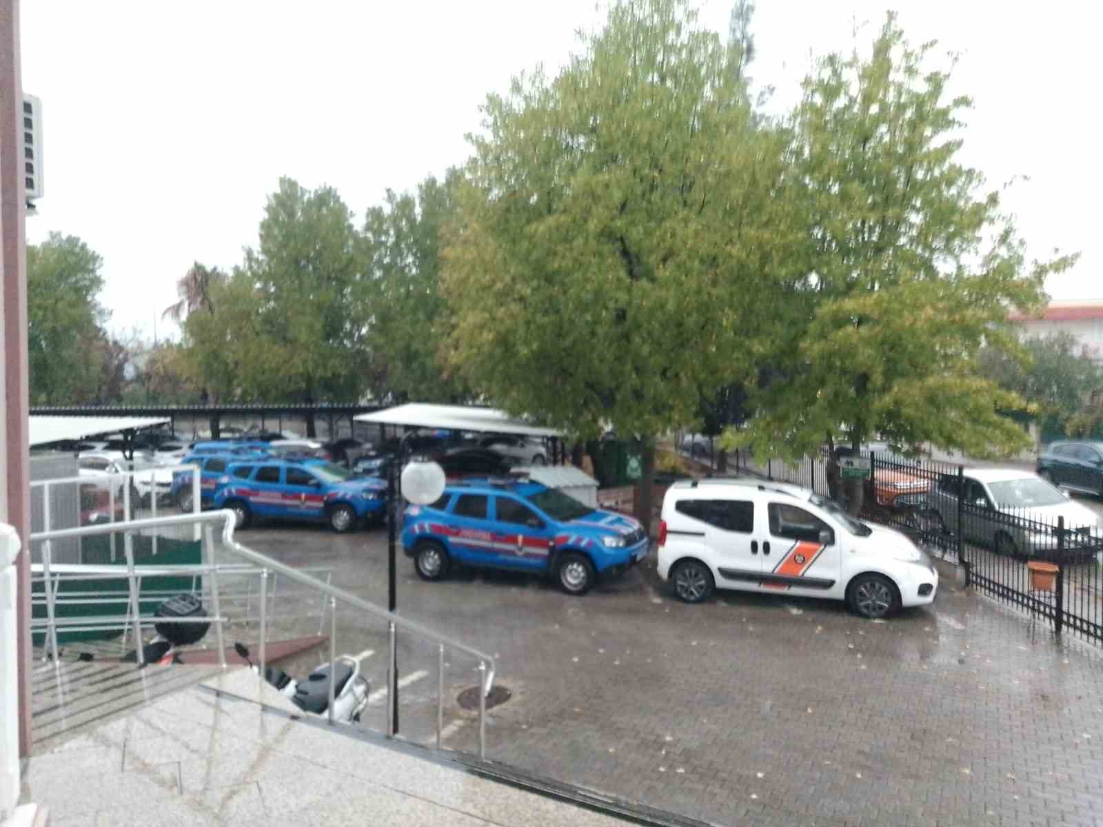 Göçmen kaçakçılığı operasyonunda 10 tutuklama