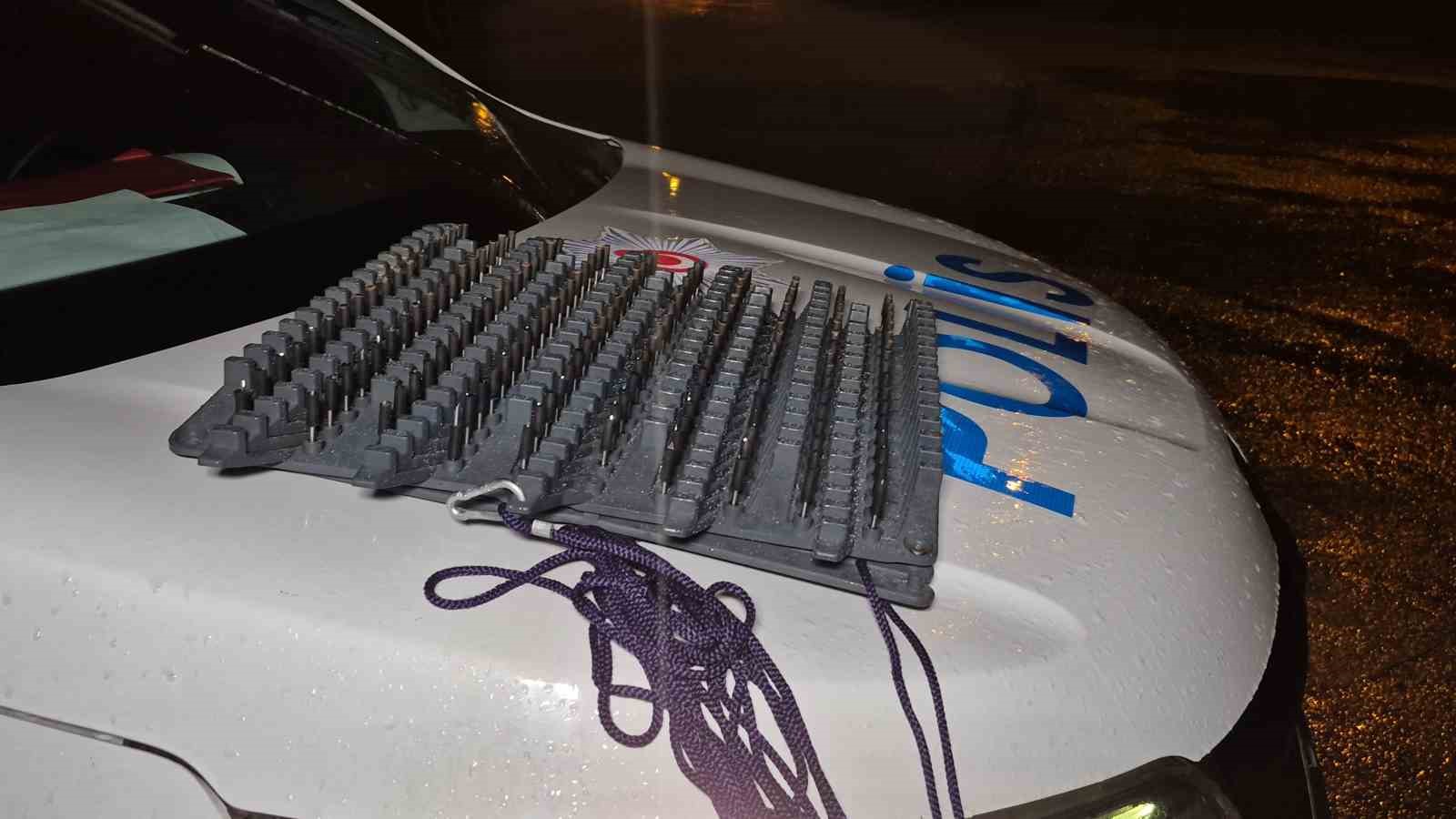 Dur ihtarına uymayan sürücü polisten 30 kilometre kaçabildi
