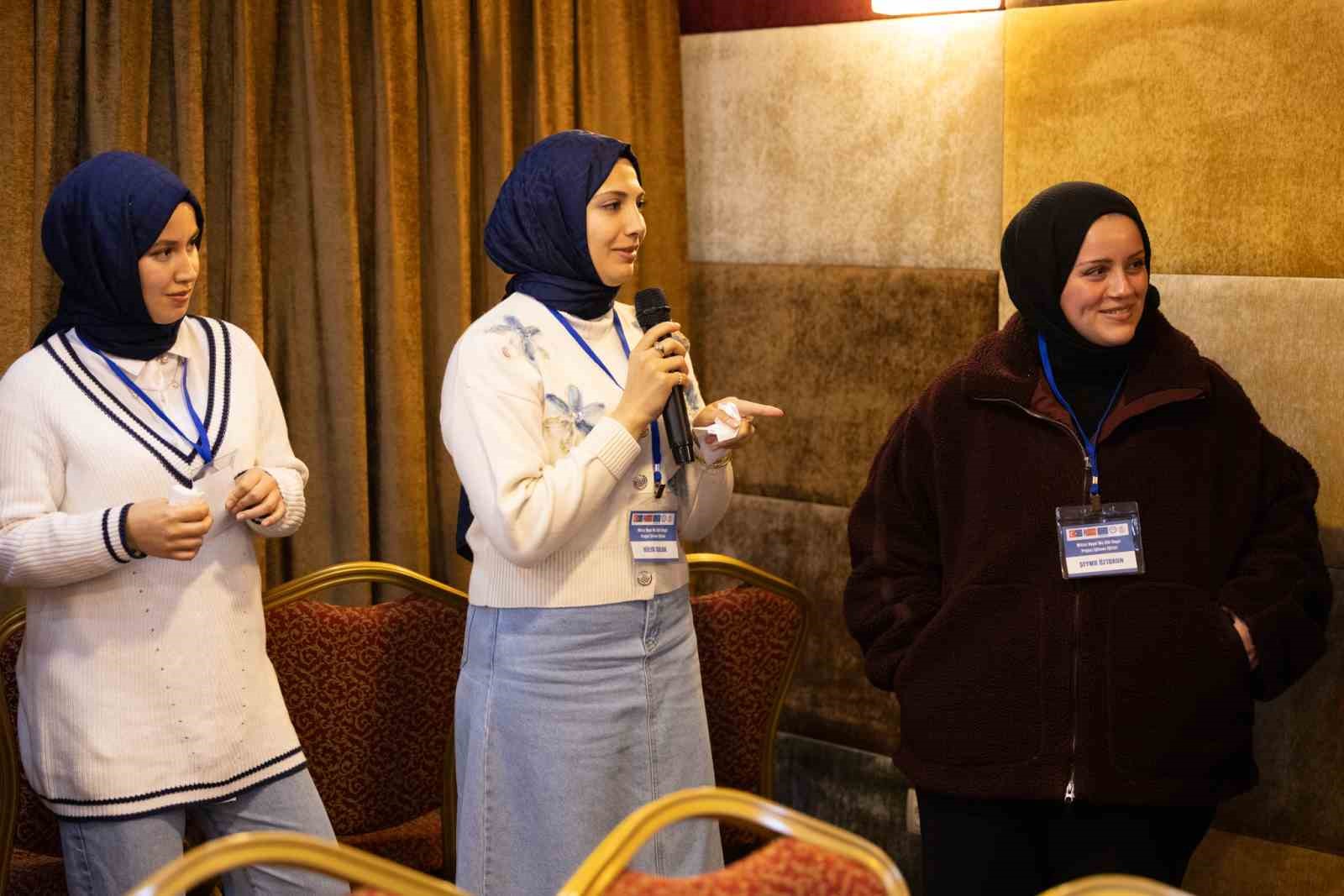 Rize’de gençlerin sosyal medya bağımlılığı araştırılıyor