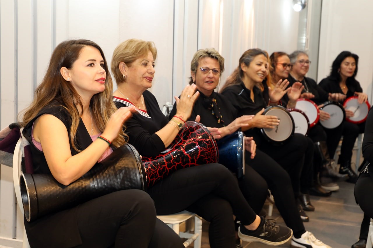 Ritimle gelen dostluk: 7’den 70’e herkes aynı melodide buluşuyor