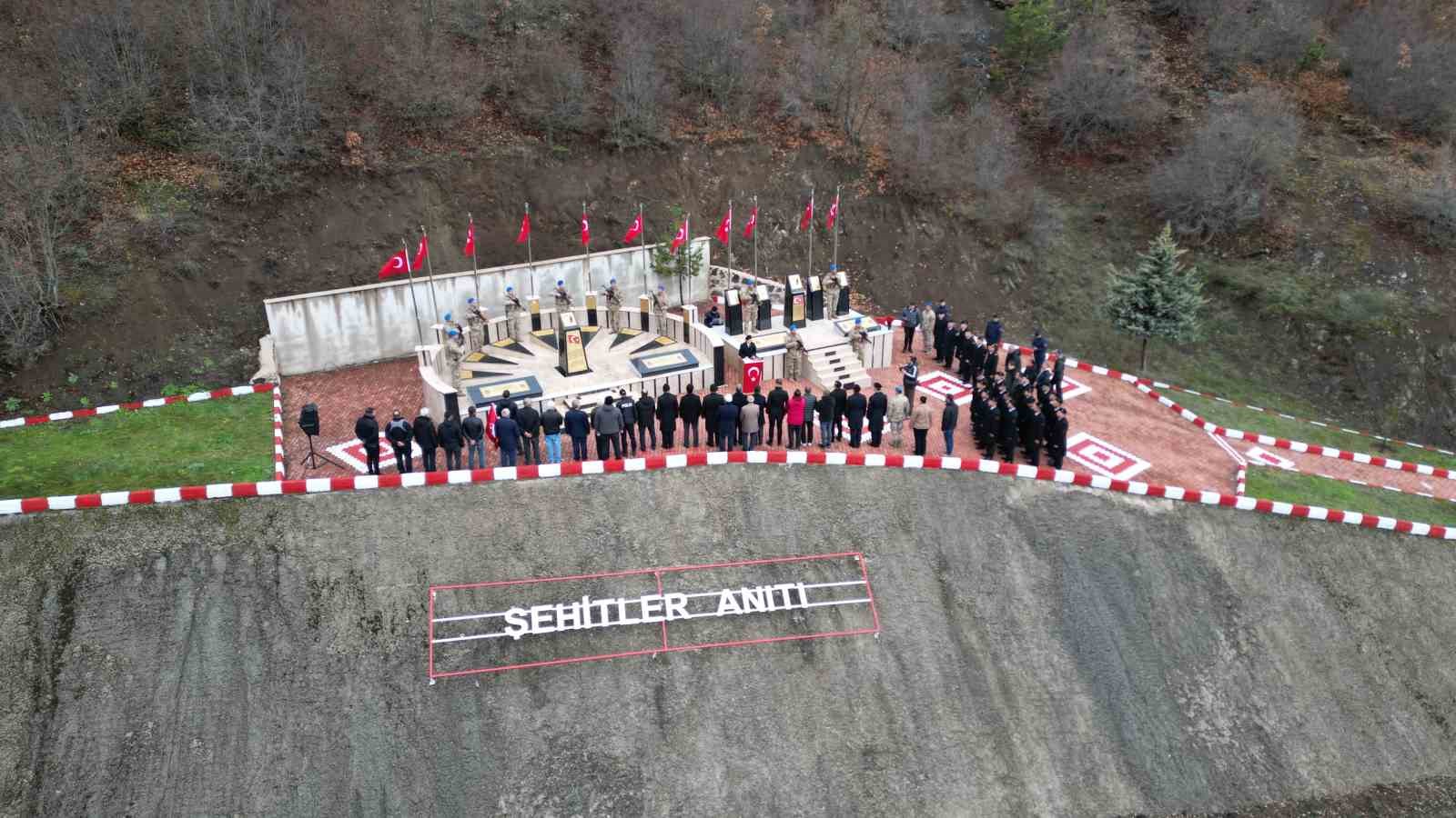 Tokat’ta 16 yıl önceki terör saldırısında şehit olan 7 asker anıldı