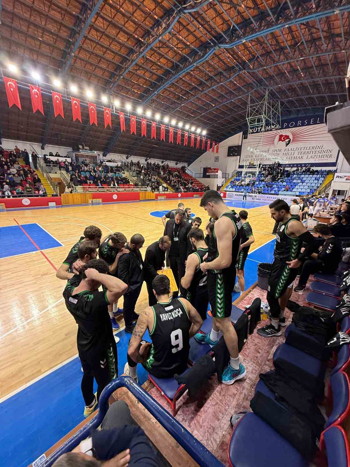 Sakarya Büyükşehir Basketbol, Kütahya deplasmanından galibiyetle döndü