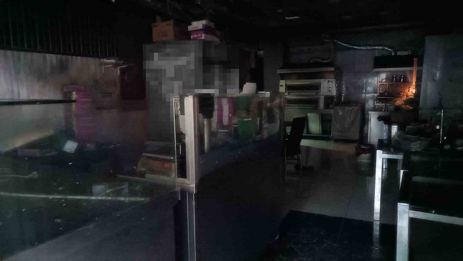 Batman&rsquo;da b&ouml;rek&ccedil;ide &ccedil;ıkan yangında faciadan d&ouml;n&uuml;ld&uuml;
