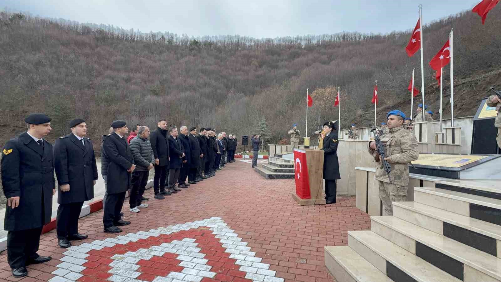 Tokat&rsquo;ta 16 yıl &ouml;nceki ter&ouml;r saldırısında şehit olan 7 asker anıldı
