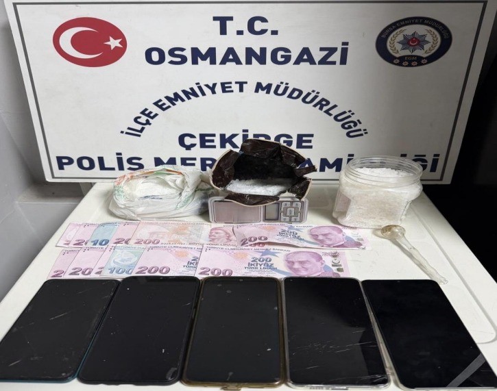 Bursa’da zehir tacirlerine darbe, yüklü miktarda uyuşturucu ele geçirildi