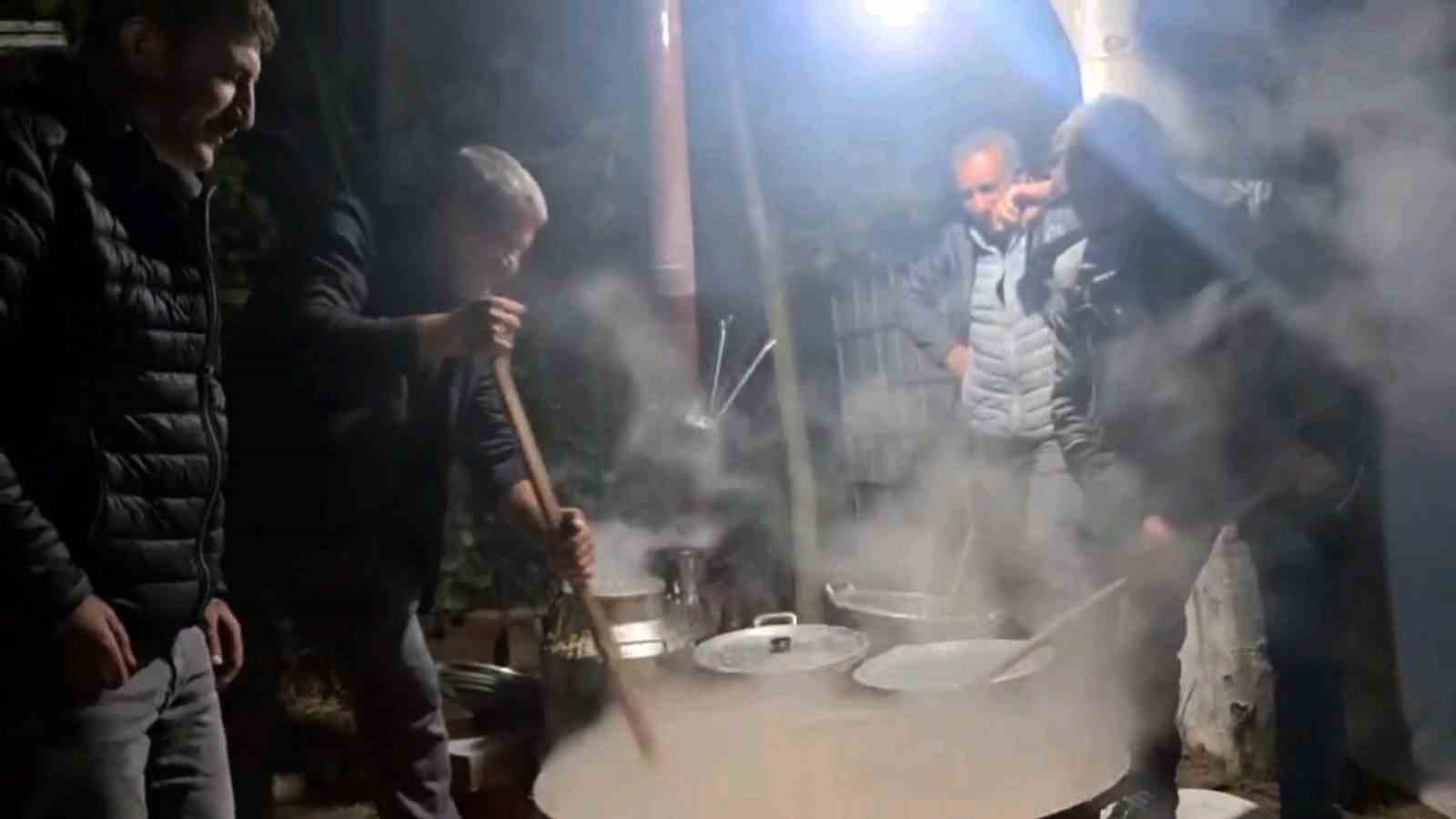 Ağrı’nın geleneksel Halise lezzeti Edirne’de ilgi gördü