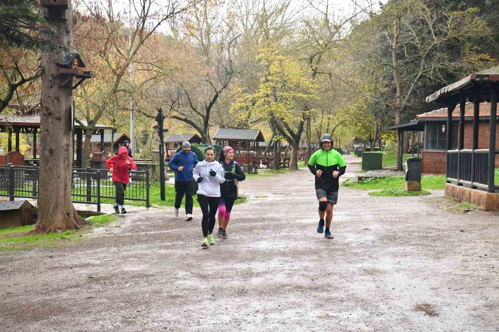 Büyükşehir Belediyesi vatandaşları spora teşvik ediyor