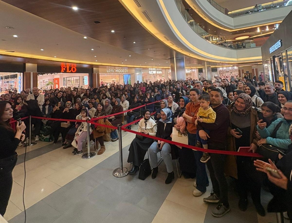 Yazar Dilek Cesur MalatyaPark’ta okurlarıyla buluştu