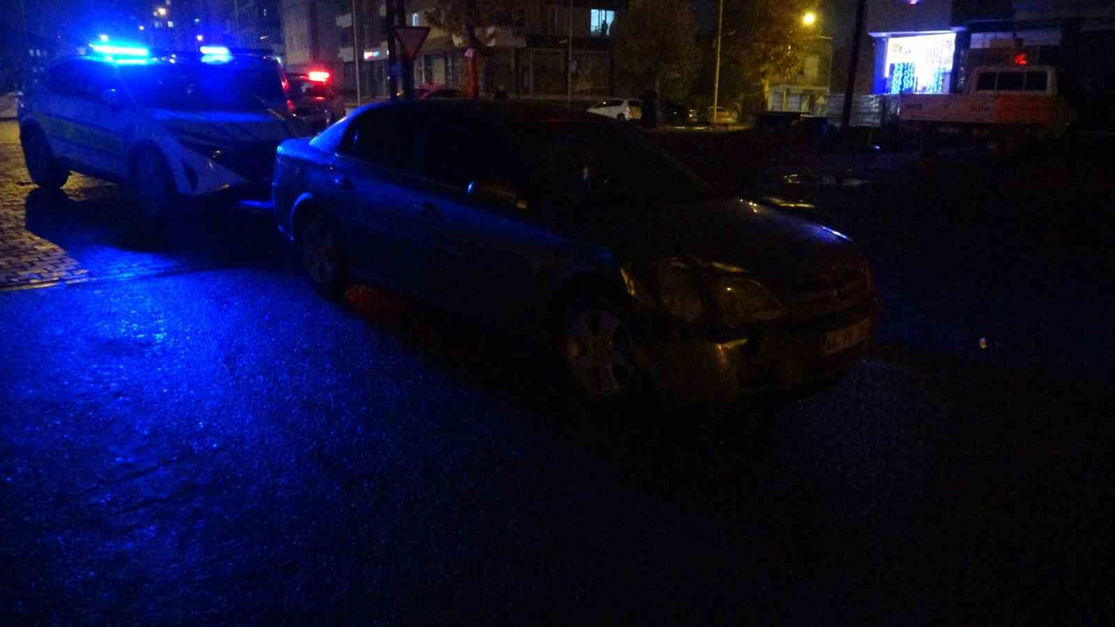 Malatya’da polislerin karıştığı kazada 2 emniyet mensubu yaralandı
