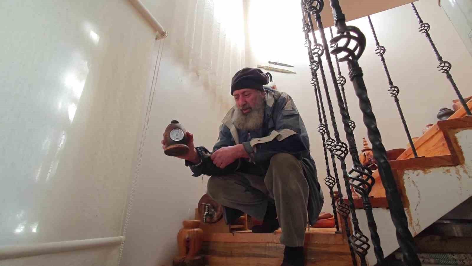 Erzurum’da geri dönüşüm ustası: Atıkları sanata dönüştürüyor