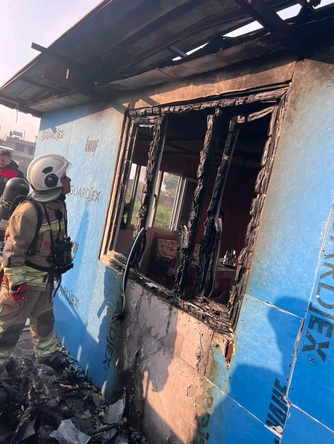 Antakya’da müstakil ev yandı