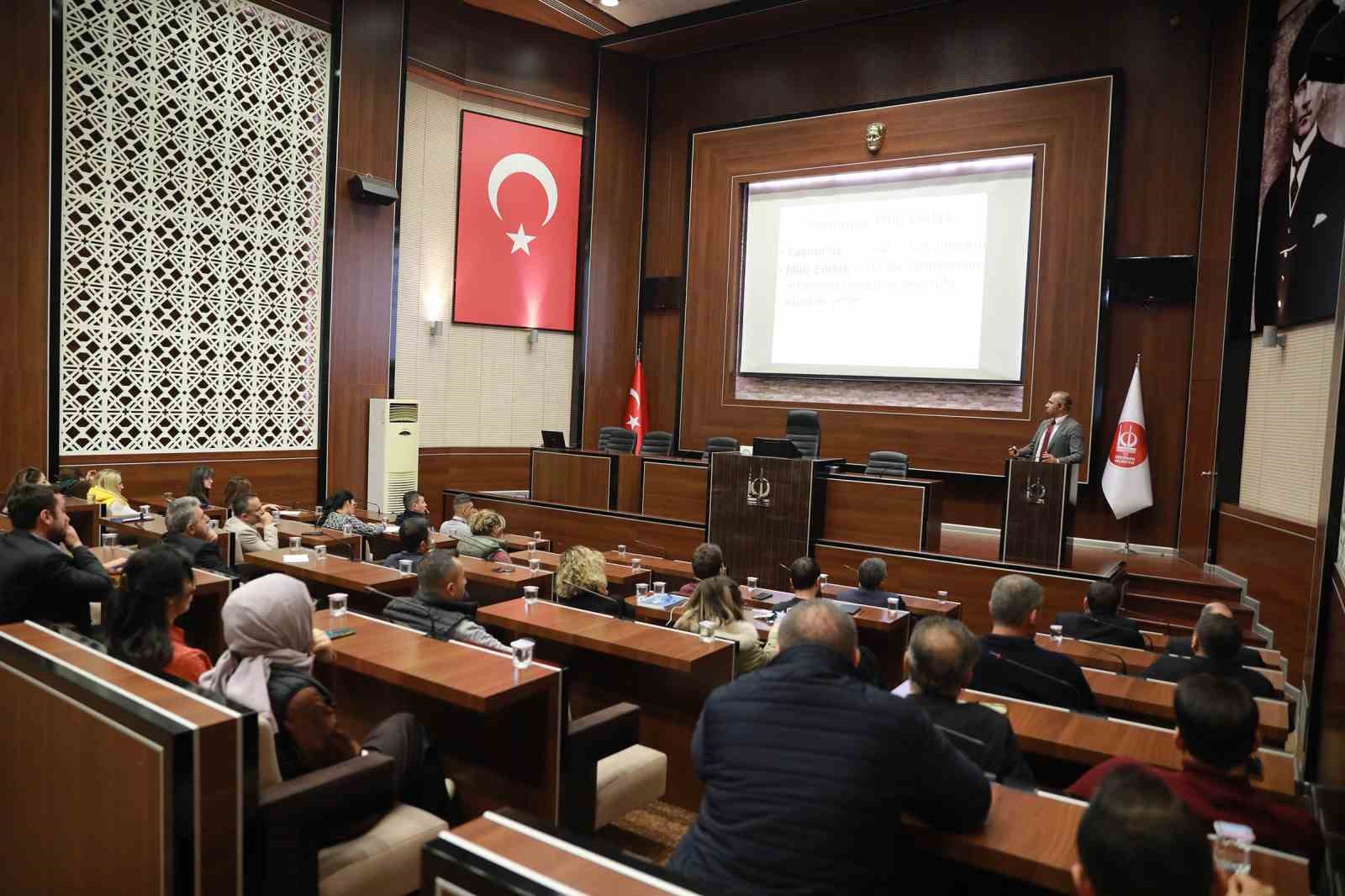 Keçiören Belediyesi personeline taşınmaz mal yönetimi eğitimi