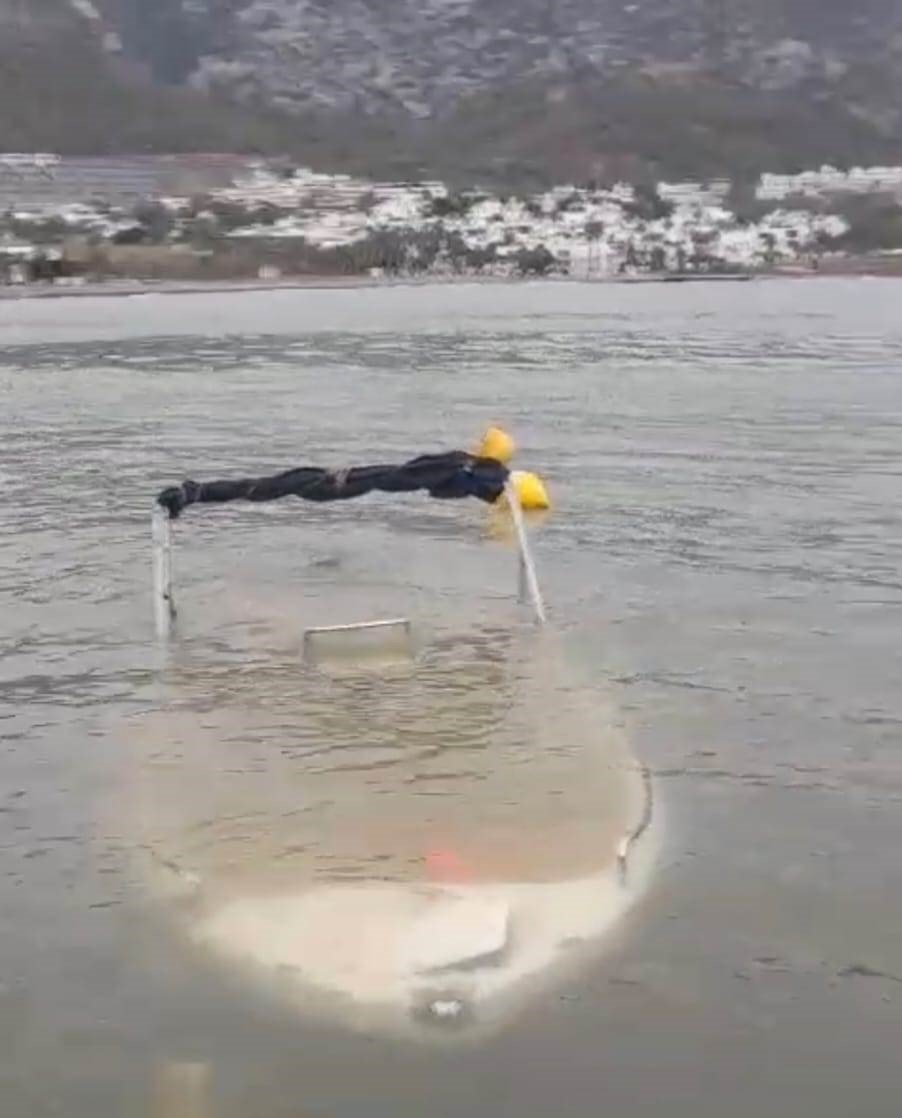 Silifke’de fırtına tekneleri batırdı
