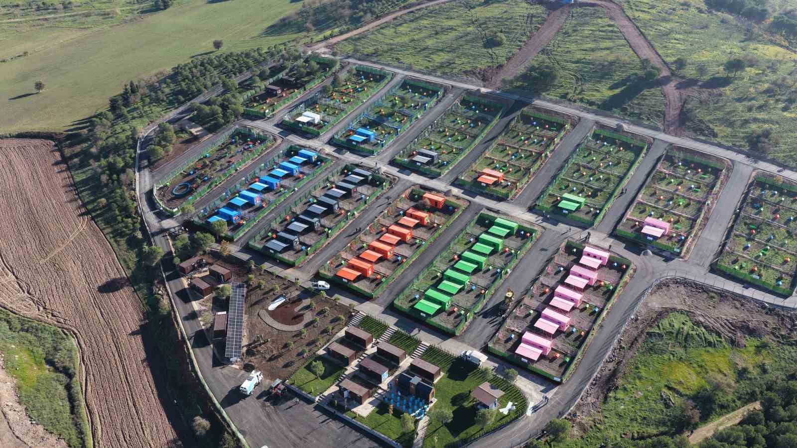 Deprem bölgesinde eskidi, Balıkesir’de can dostlara ev oldu