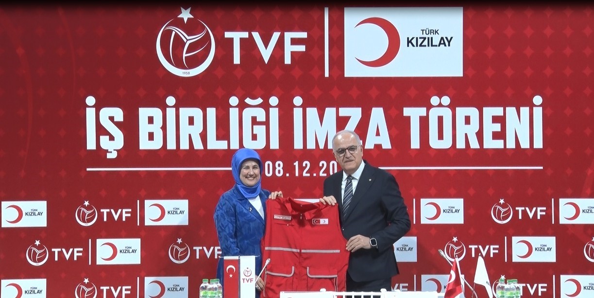 Türk Kızılay Başkanı Yılmaz: "Toplumun direnci gençlerimizin geleceğe daha umut dolu bakmasıyla artar"
