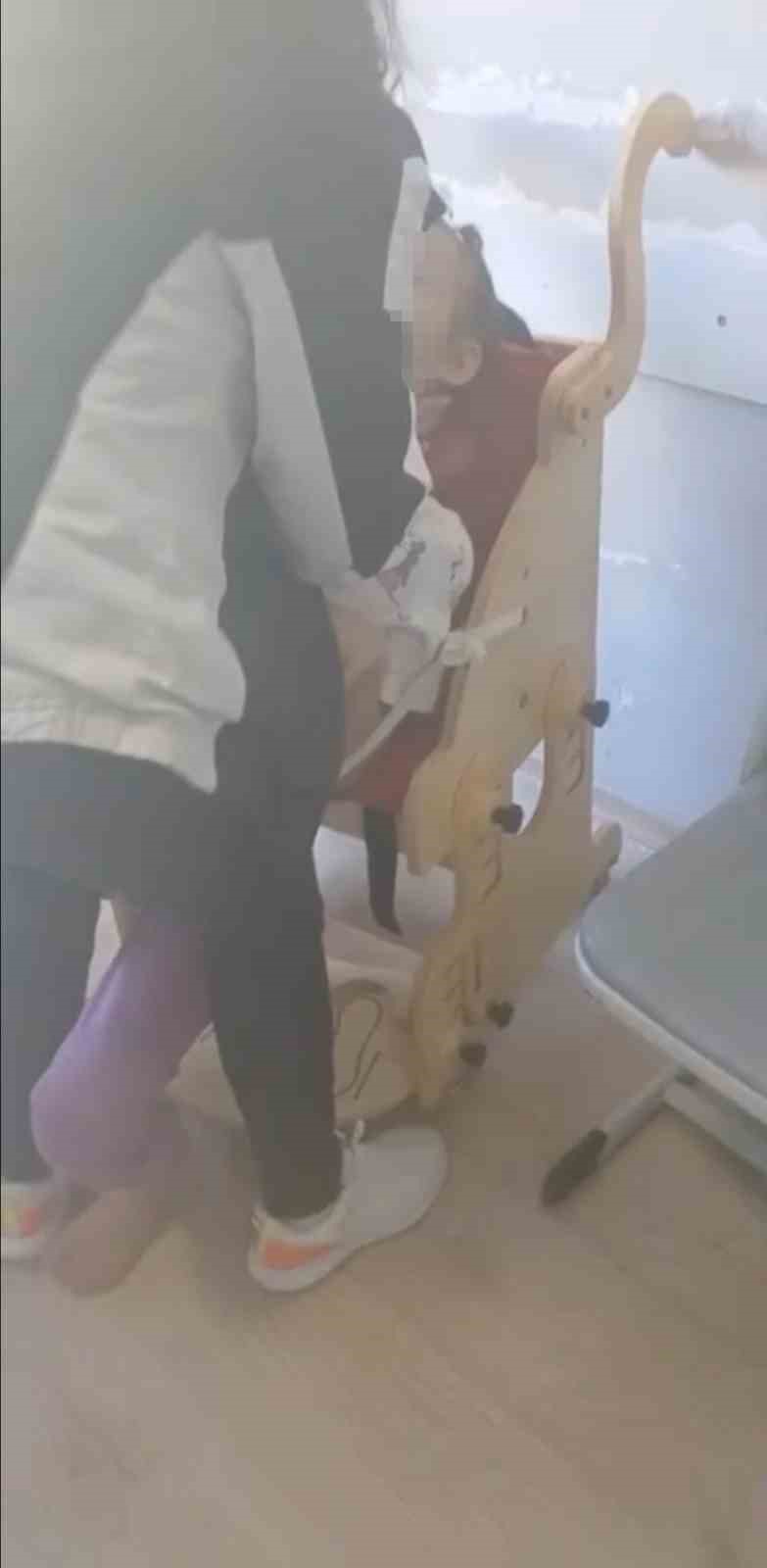 Bursa’da kan donduran görüntüler: Otizmli öğrenciler ders boyunca bağlı tutulmuş
