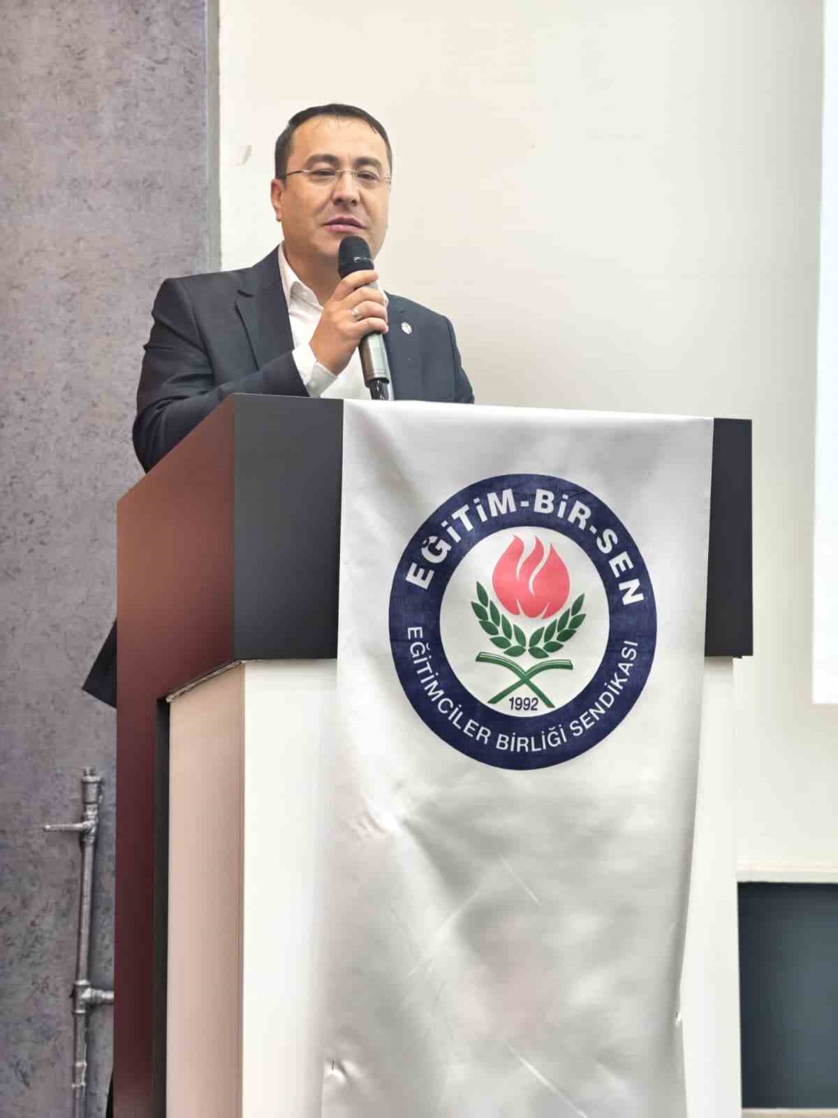 Eğitim Bir-Sen’den Manisa’da Genişletilmiş İl Divan Toplantısı
