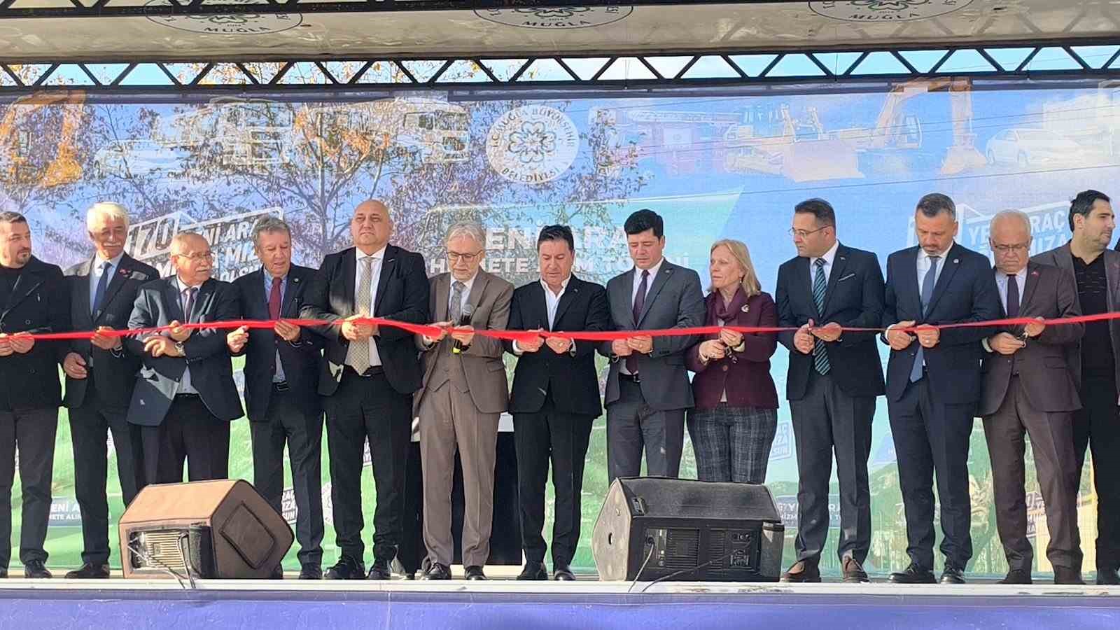 Muğla Büyükşehir Belediyesi’nin 170 yeni aracı hizmete başladı