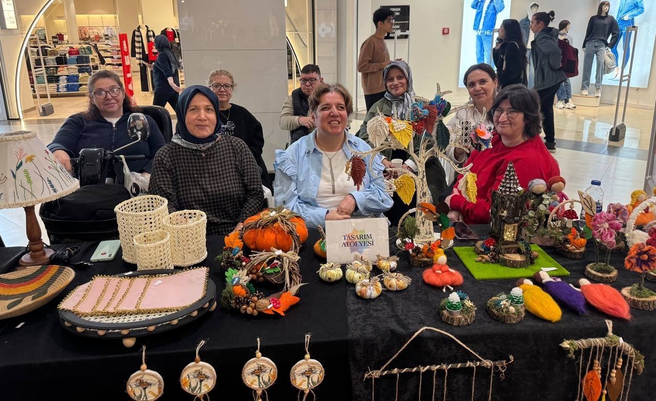 Bu eserlerin hepsi özel gereksinimli bireylerin ellerinden çıktı