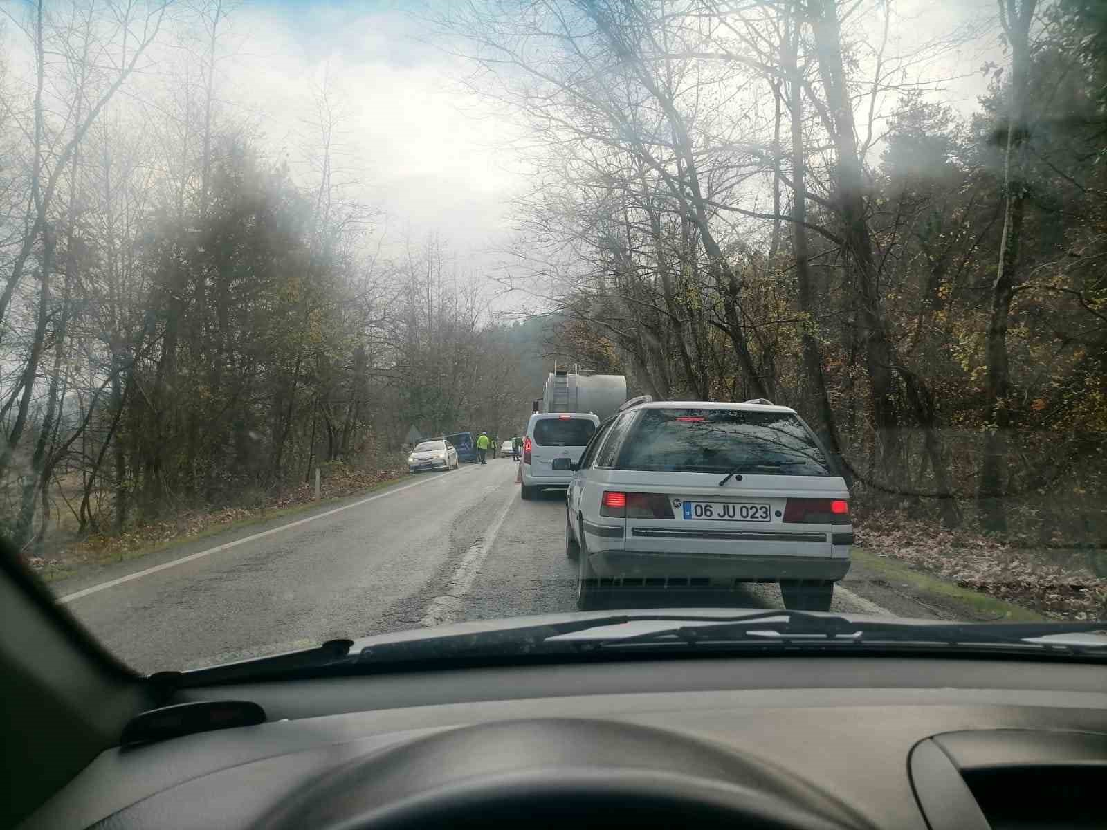 Aynı yolda 5 saat arayla iki kaza: 3 yaralı
