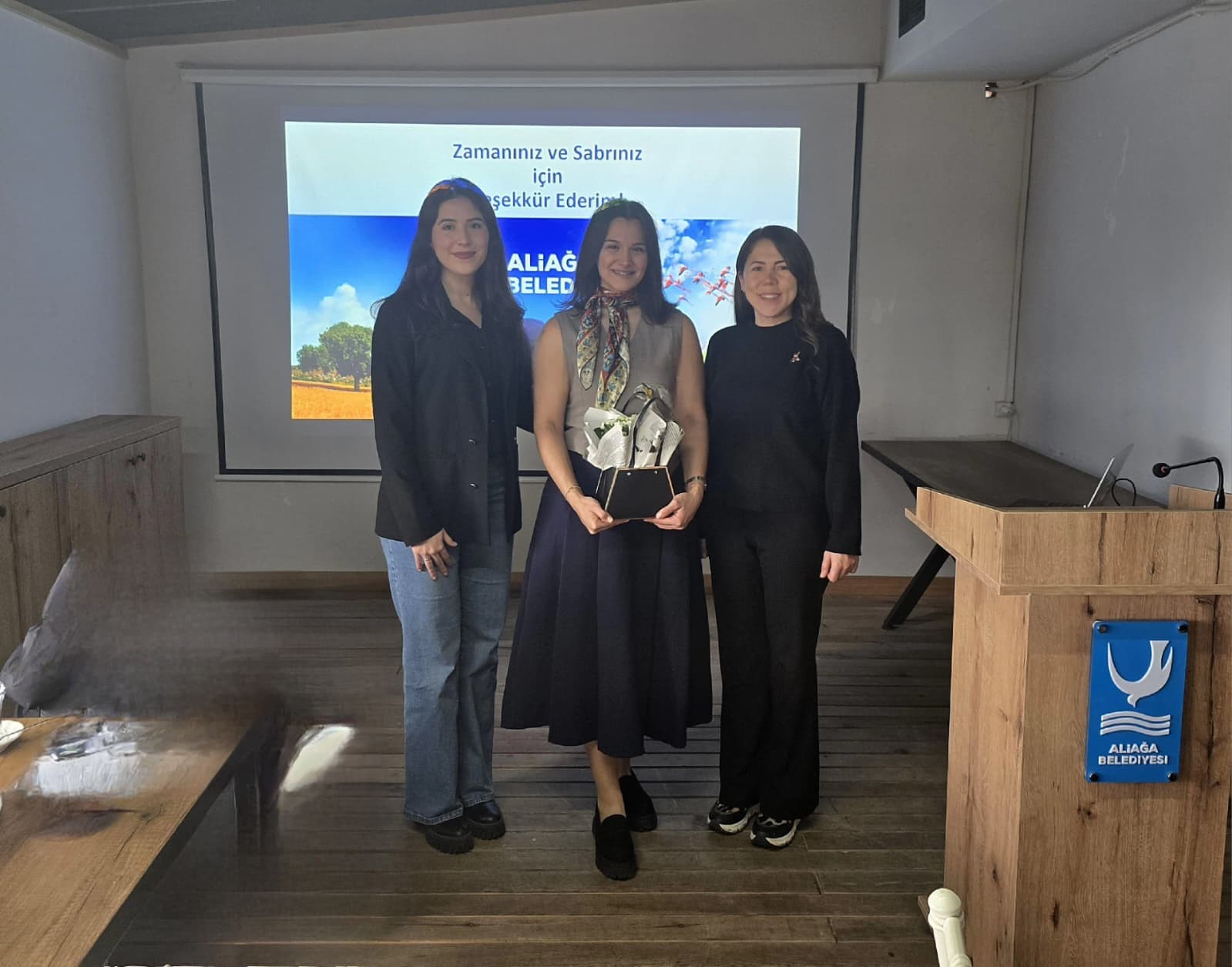 Aliağa’da ailelere ergenlik iletişimi semineri