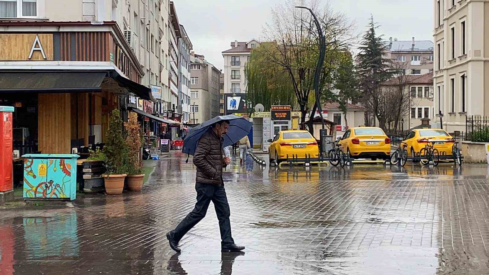 Bolu’da sağanak vatandaşlara zor anlar yaşattı