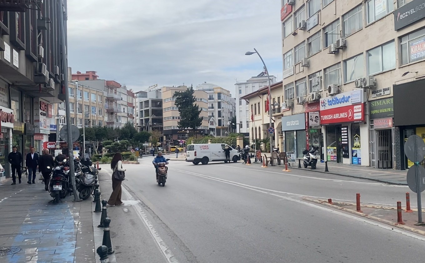 Antalya&rsquo;da 4,9 b&uuml;y&uuml;kl&uuml;ğ&uuml;nde deprem
