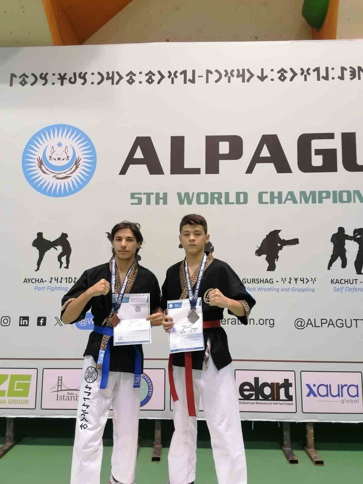 Manisalı sporculardan Alpagut D&uuml;nya Şampiyonası&rsquo;nda 3 derece
