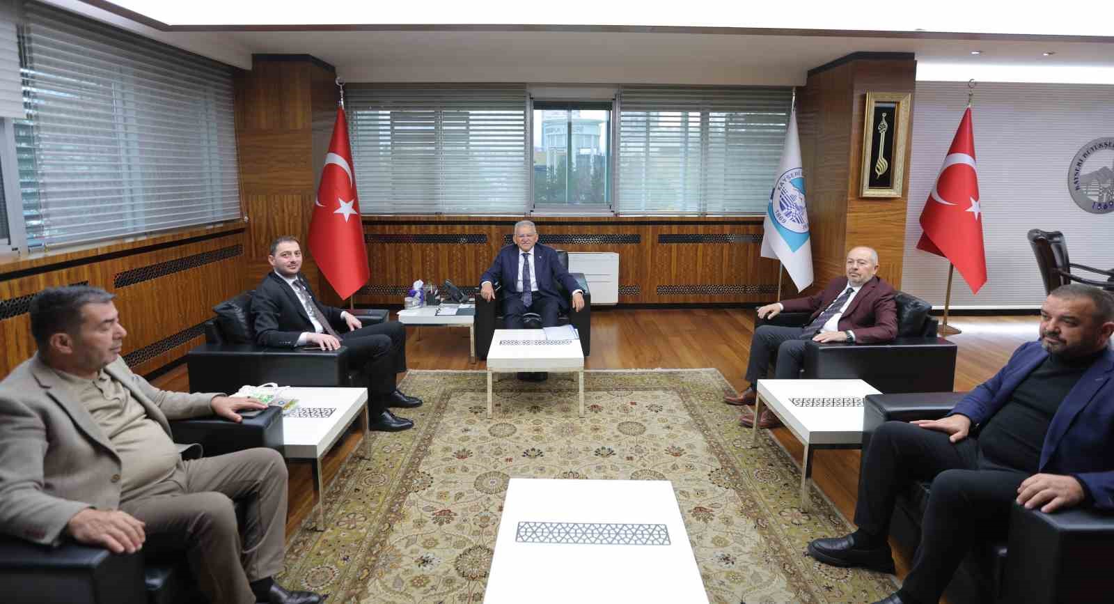 MHP Kayseri heyetinden Başkan B&uuml;y&uuml;kkılı&ccedil;&rsquo;a ziyaret
