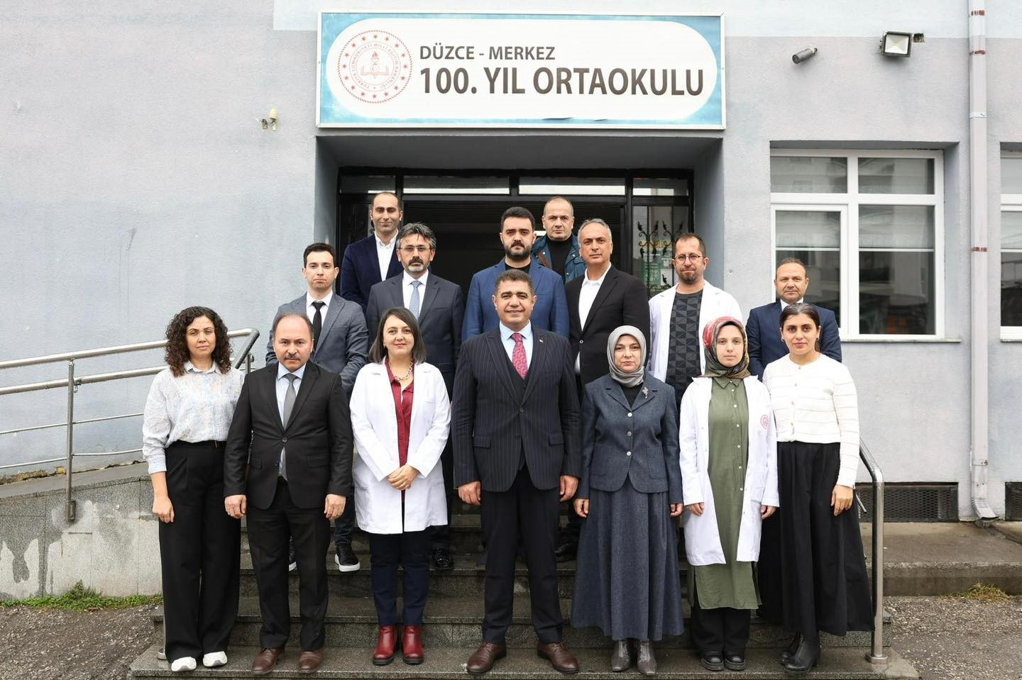 Vali Sel&ccedil;uk Aslan, &ouml;ğrencilerle bir araya geldi
